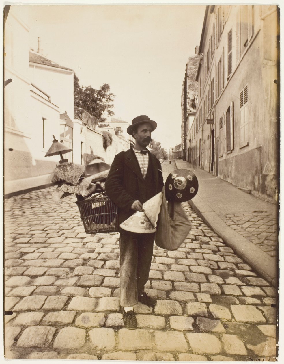 Marchand abat-jours de Jean Eugène Auguste Atget