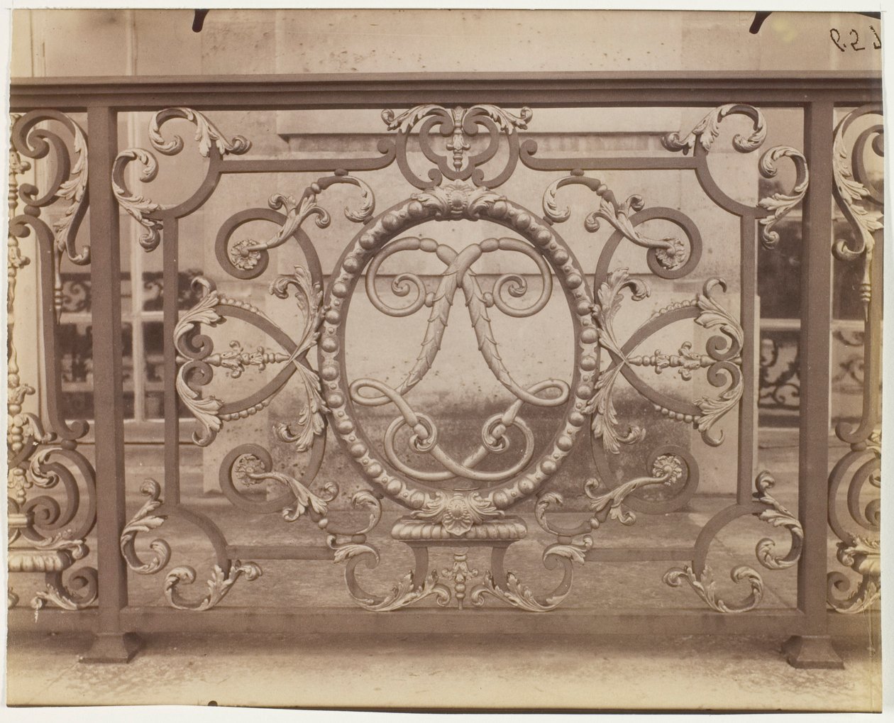 Versailles, Grille du Chateau de Jean Eugène Auguste Atget