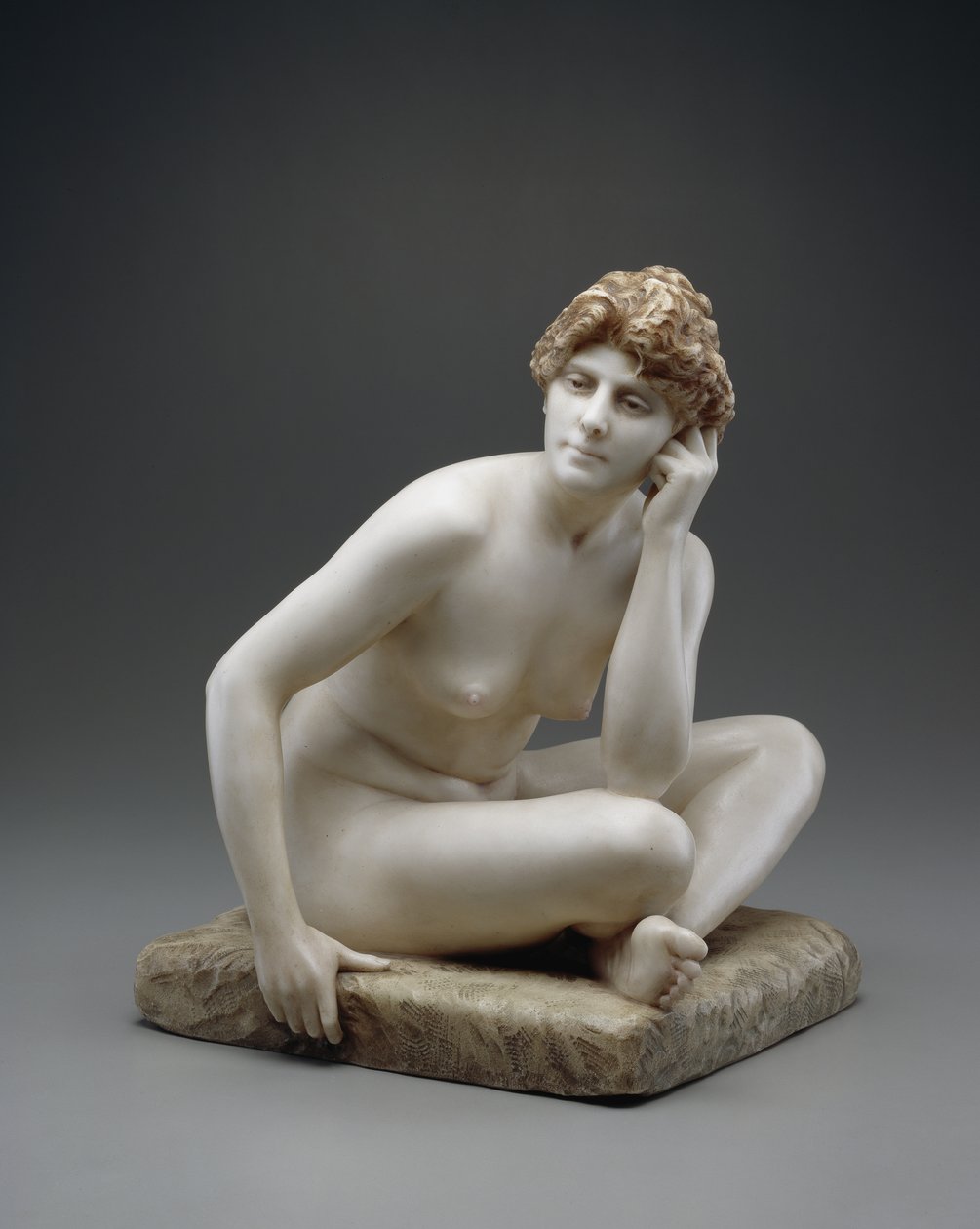 Mulher sentada, c.1890/95 (mármore com cera original e policromia) de Jean Leon Gerome