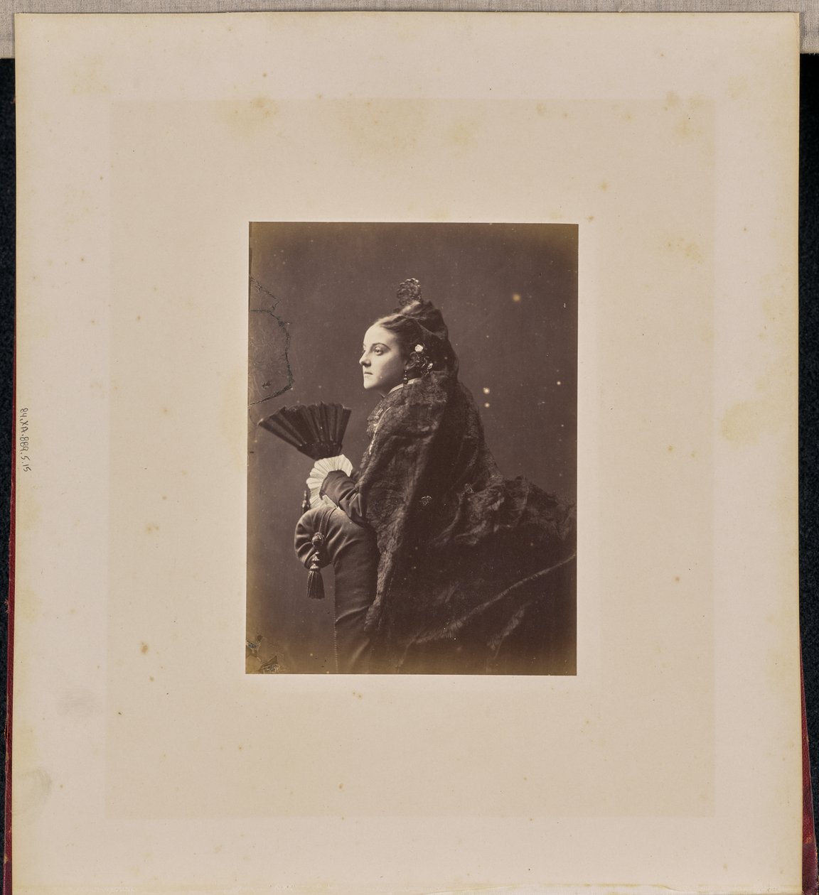 [Retrato de uma mulher]. de Jean Pierre Bertrand Eugène Pégot Ogier