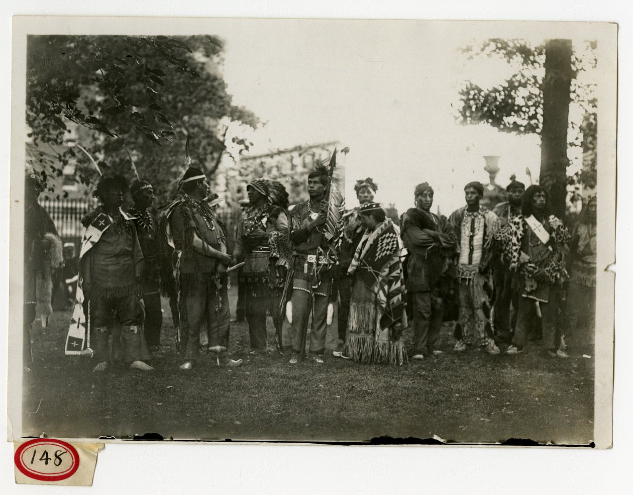 Columbia Lawn Fete, Índios Iroquois de Jessie Tarbox Beals