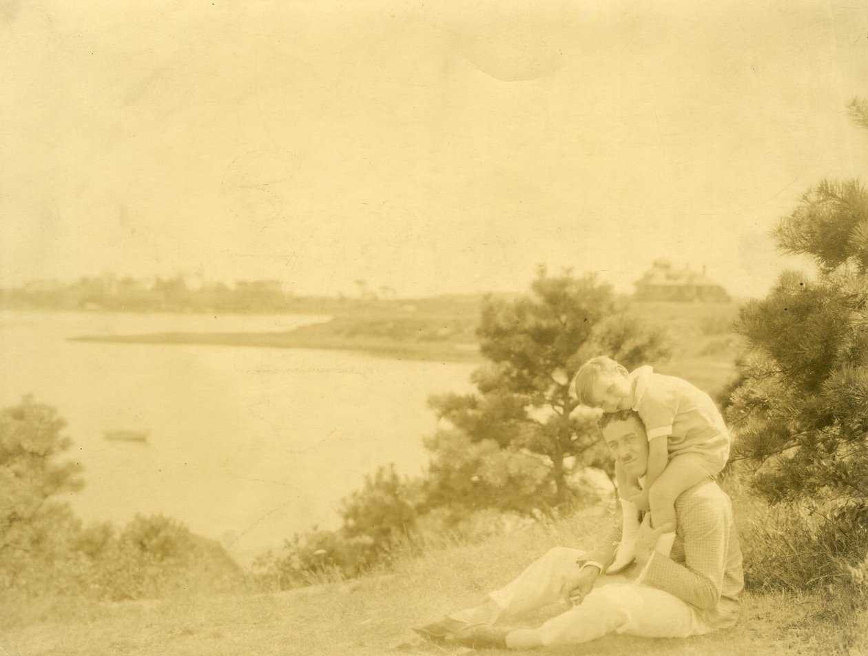 Coningsby Dawson, c.1905-40 (foto de prata de gelatina) de Jessie Tarbox Beals