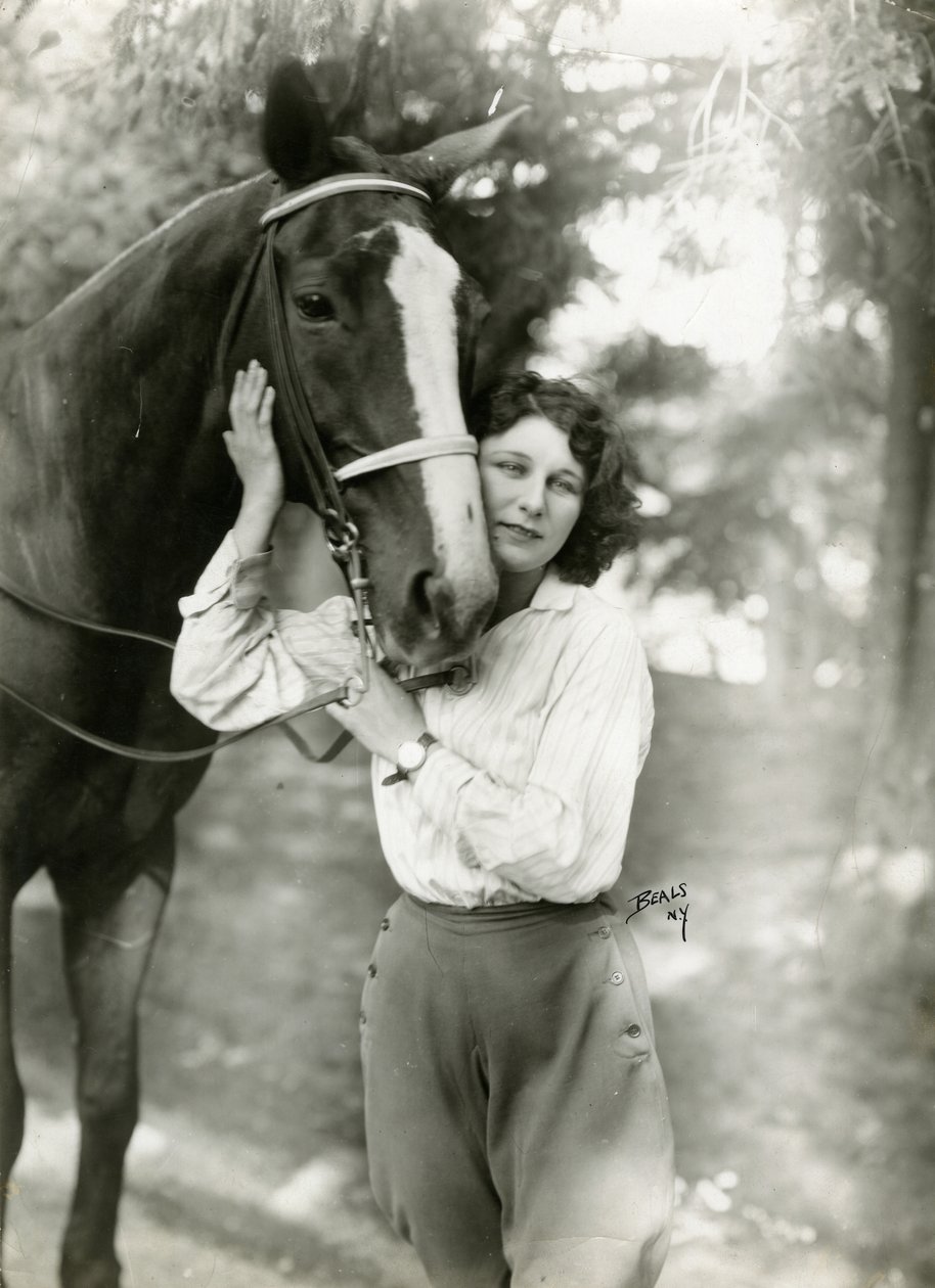 Judith Anderson, c.1917-24 (foto gelatina prateada) de Jessie Tarbox Beals