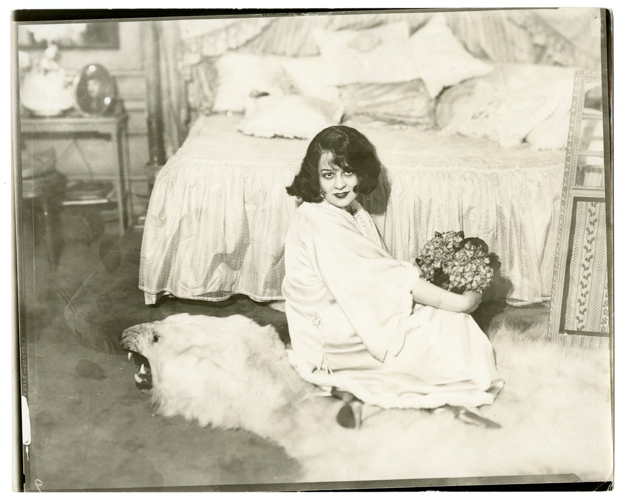 Lenore Ulric, c.1915-28 (foto gelatina prateada) de Jessie Tarbox Beals