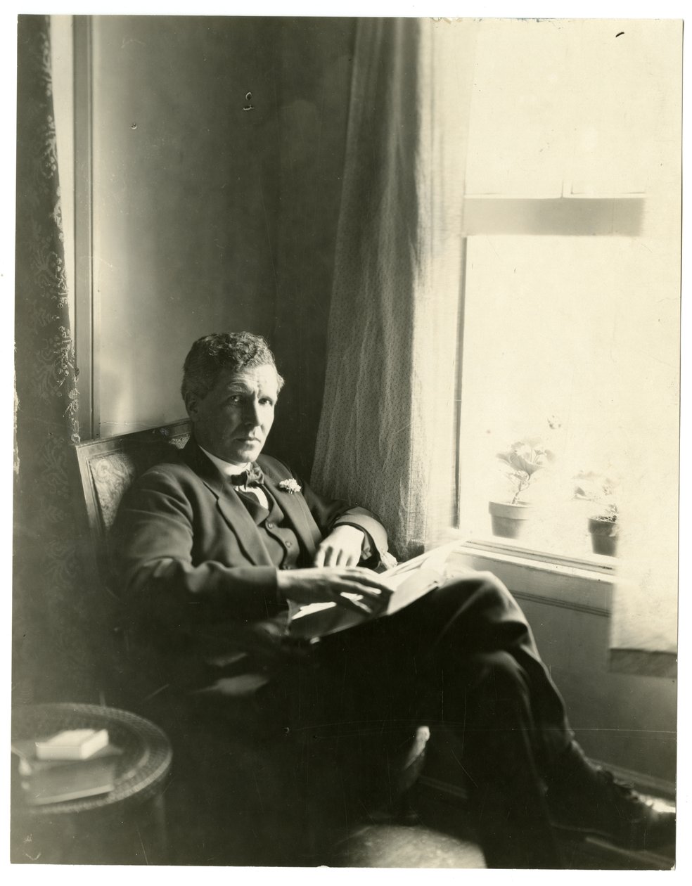 Llewelyn Powys, c.1905-40 (foto gelatina prateada) de Jessie Tarbox Beals