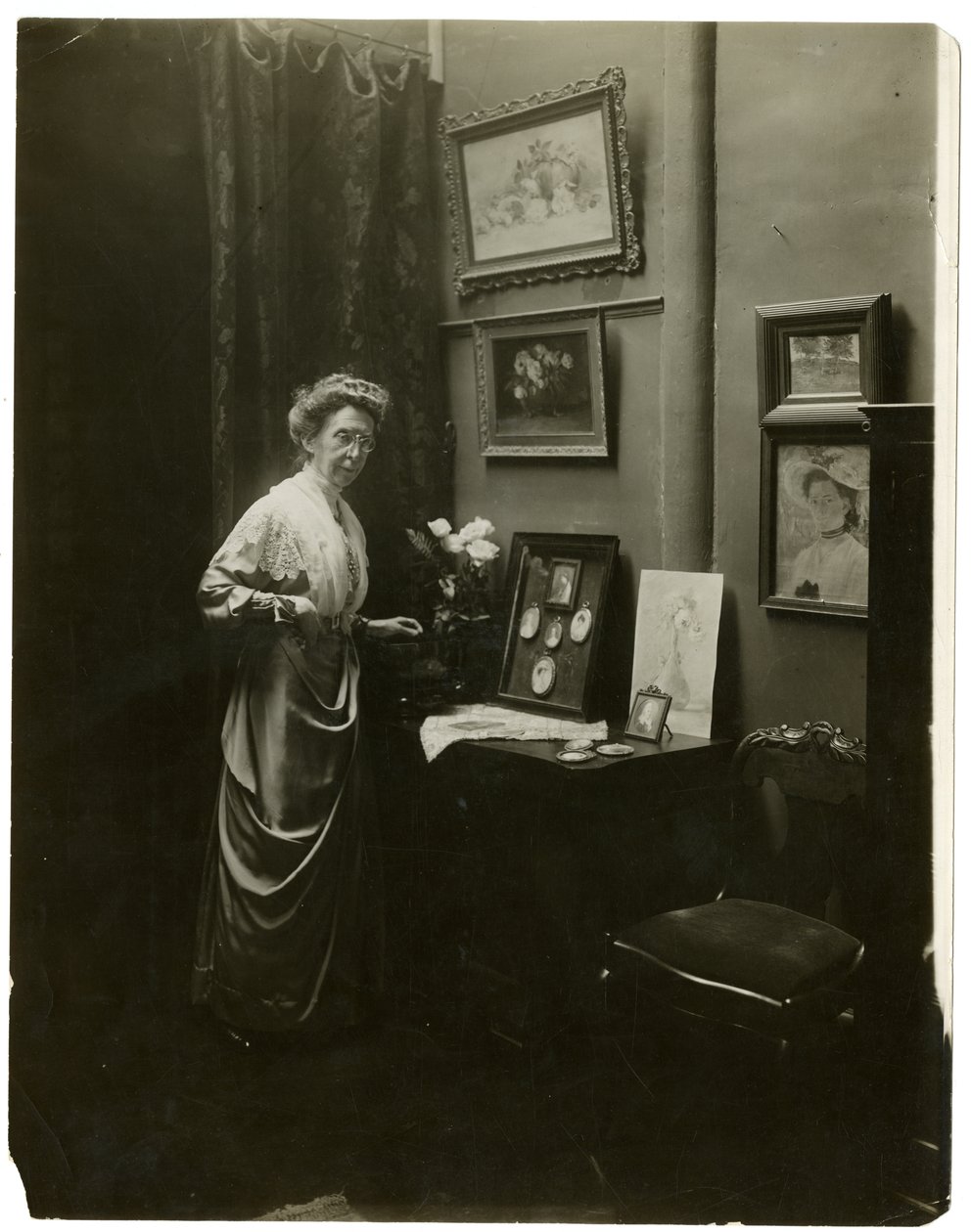 Miss Wilmut, c.1905-18 (foto gelatina prateada) de Jessie Tarbox Beals