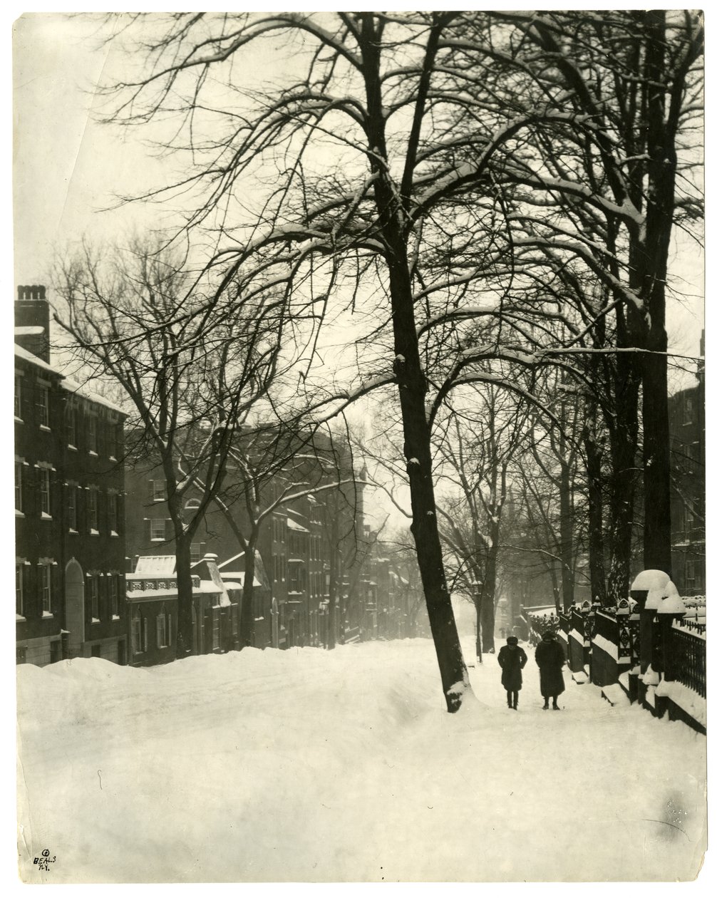 Mt Vernon Street, Boston, c.1902-10 (foto em prata gelatina) de Jessie Tarbox Beals