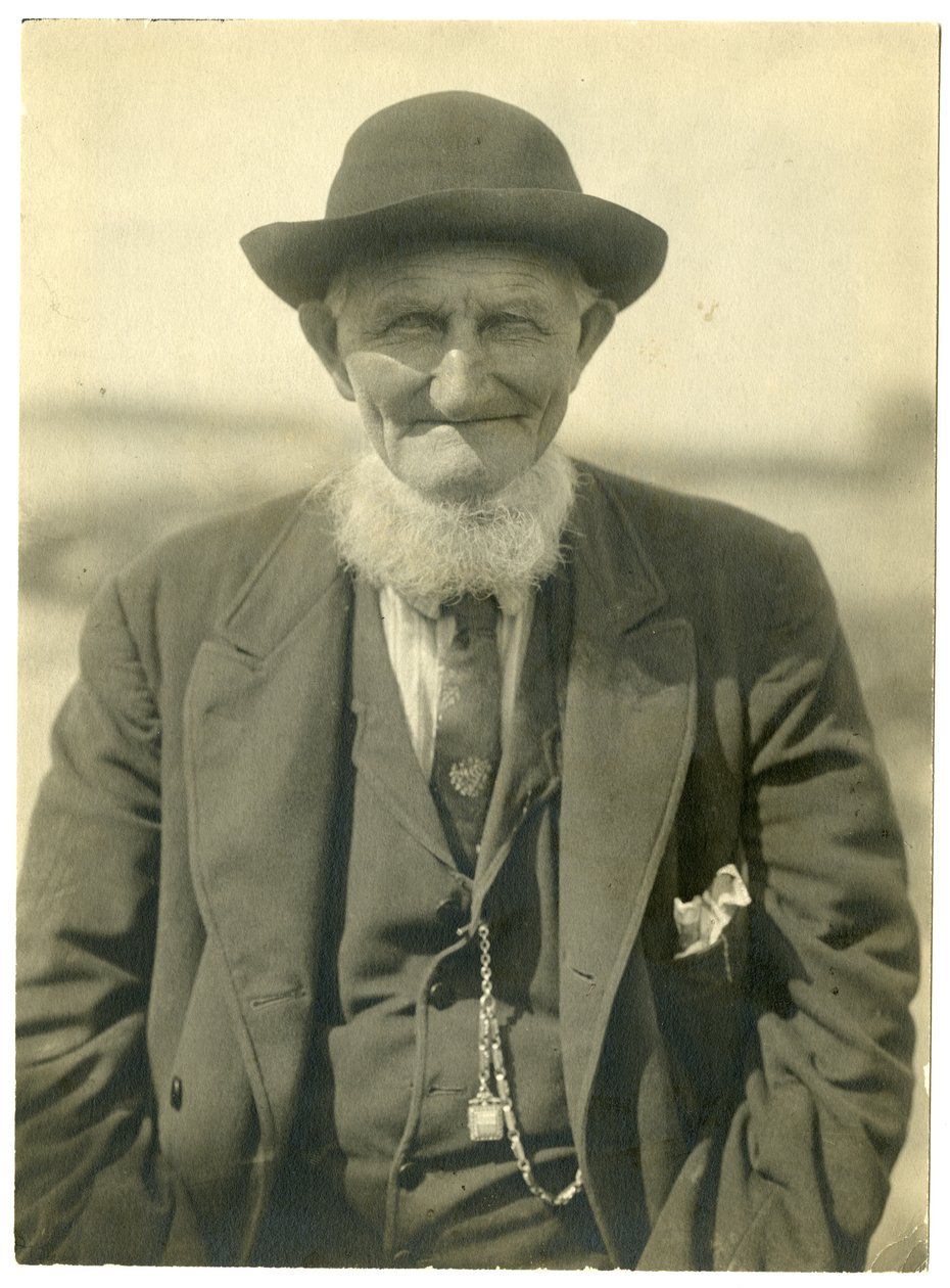 Tio Charley Sennett de Barley Bailey Island, Maine , c.1907-09 (foto em prata gelatina) de Jessie Tarbox Beals