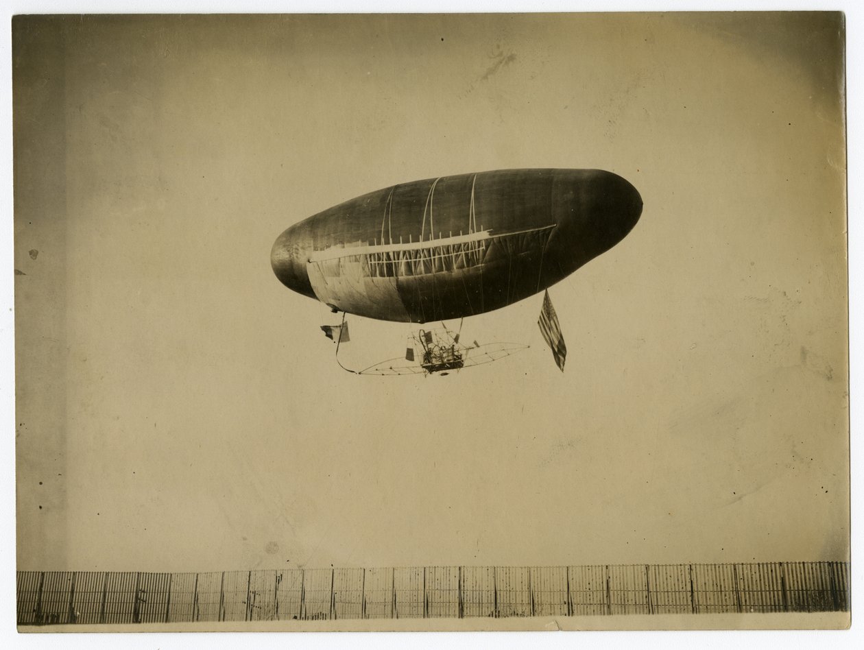 Aeronave "Ville de St Mande". de Jessie Tarbox Beals