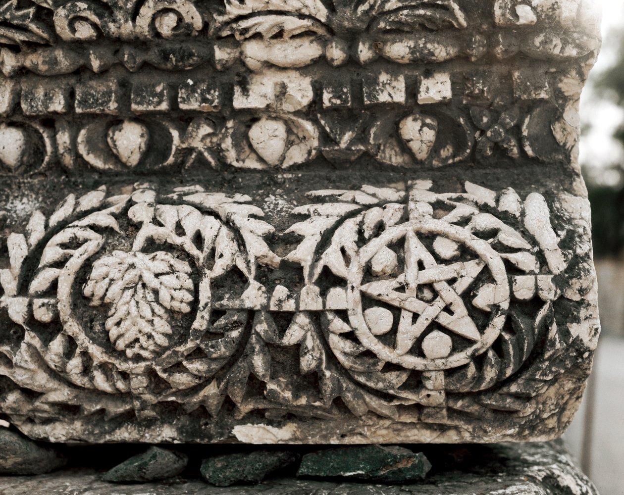 Detalhe da capital mostrando a estrela de David, século 2-3 de Jewish School