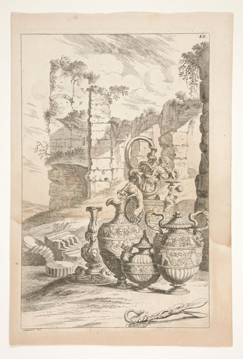 Um castiçal e jarros ornamentais manipulados em uma paisagem com ruínas, de Sculpturae Veteris Admirata de Joachim von Sandrart