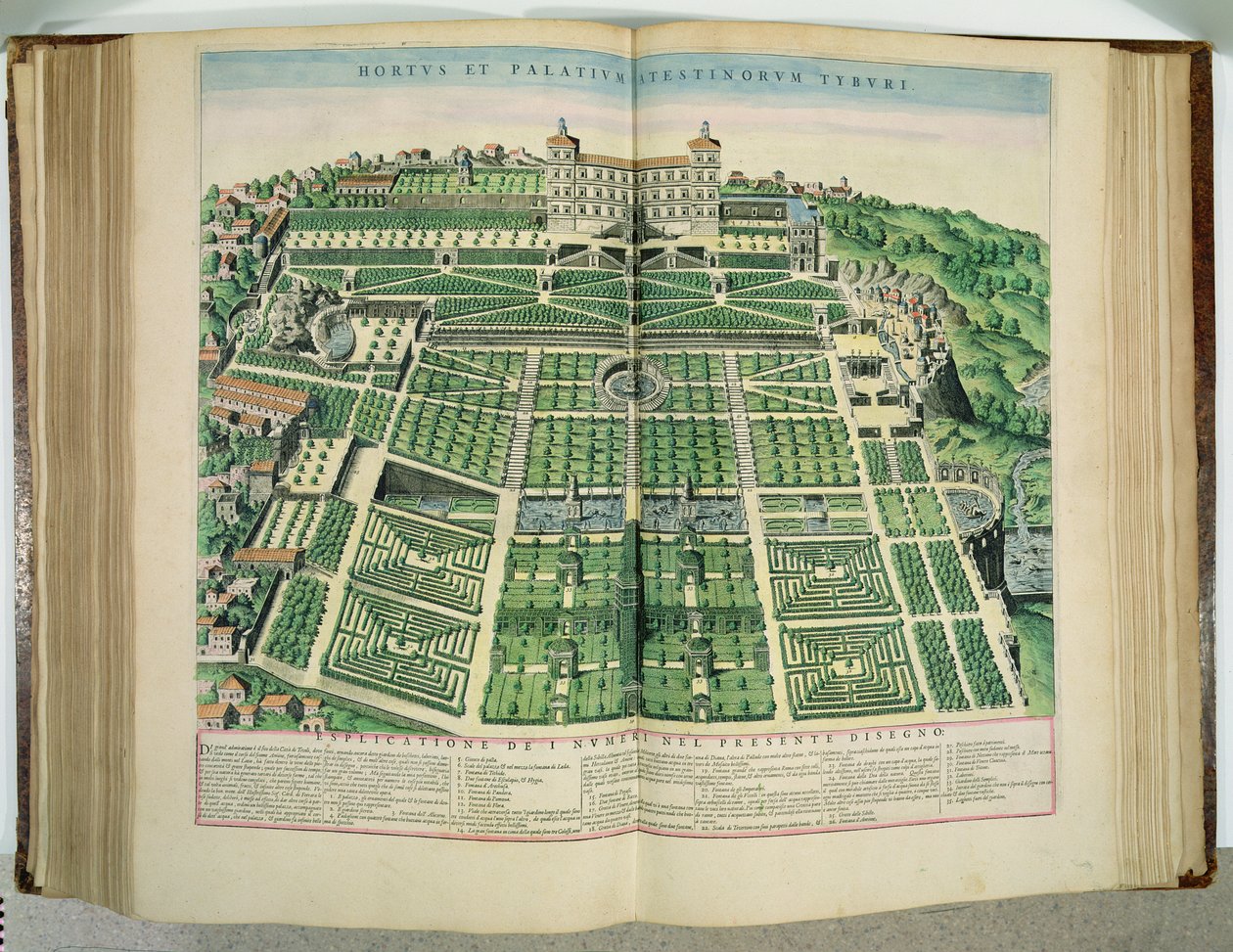 O Villa d&39;Este Palácio e Jardins, Tivoli, do teatro Unidos, 1663 de Joan Blaeu