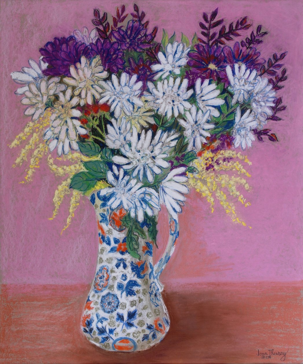 Crisântemos em um jarro japonês, 2005, Pastel de Joan Thewsey