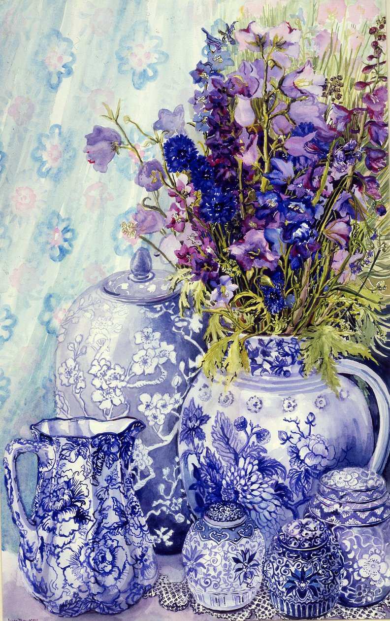 Delphiniums com Antique Blue Pots, 2000, (cor de água) de Joan Thewsey