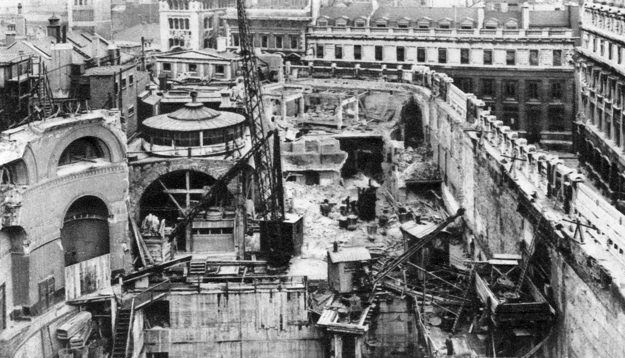 Bank, como visto do telhado do Royal Exchange, Londres, 1926-1927. de Joel