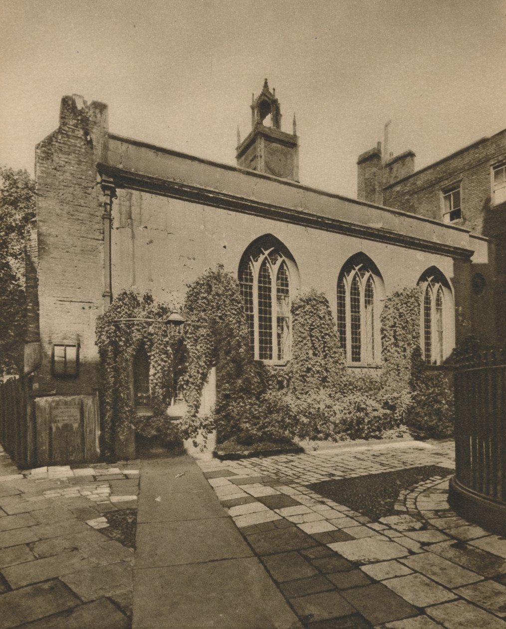 Salão da sociedade de Cliffords Inn, atrás de St. Dunstans-In-the-West, c1935. de Joel