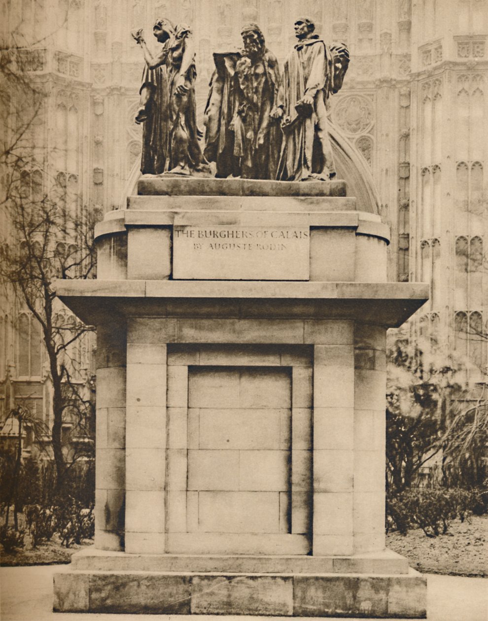 Os Burghers de Calais nos Victoria Tower Gardens, c1935. de Joel