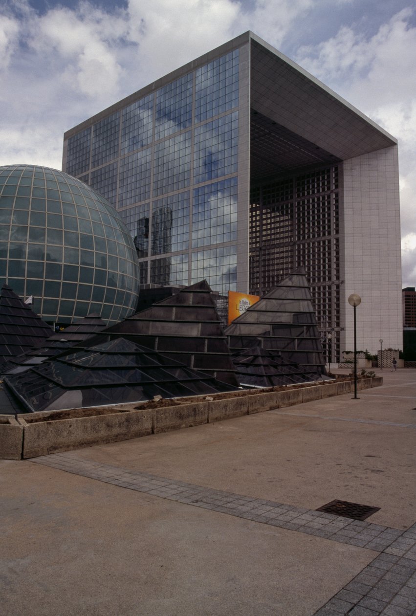 Edifícios no bairro de La Defense, Paris, Ile-de-France, França, Detalhes de Johan Otto von & Andreu Paul (1938 2018) Spreckelsen