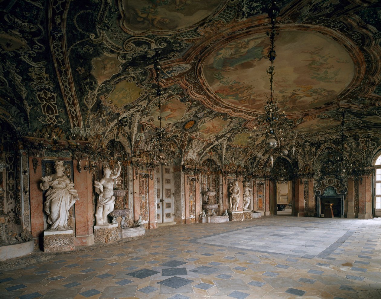 Vista do Grande Salão do Castelo de Weissenstein, arquitecto Johann Dientzenhofer (1663-1726) 1714 Pommersfelden, Alemanha de Johann Dientzenhofer