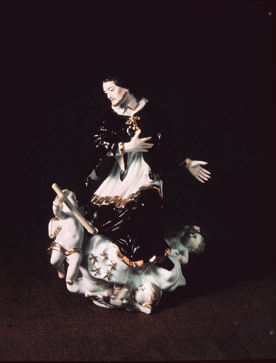 Figura de Meissen de São João Nepomuceno, de um grupo barroco, c.1731 (porcelana) de Johann Gottlob Kirchner