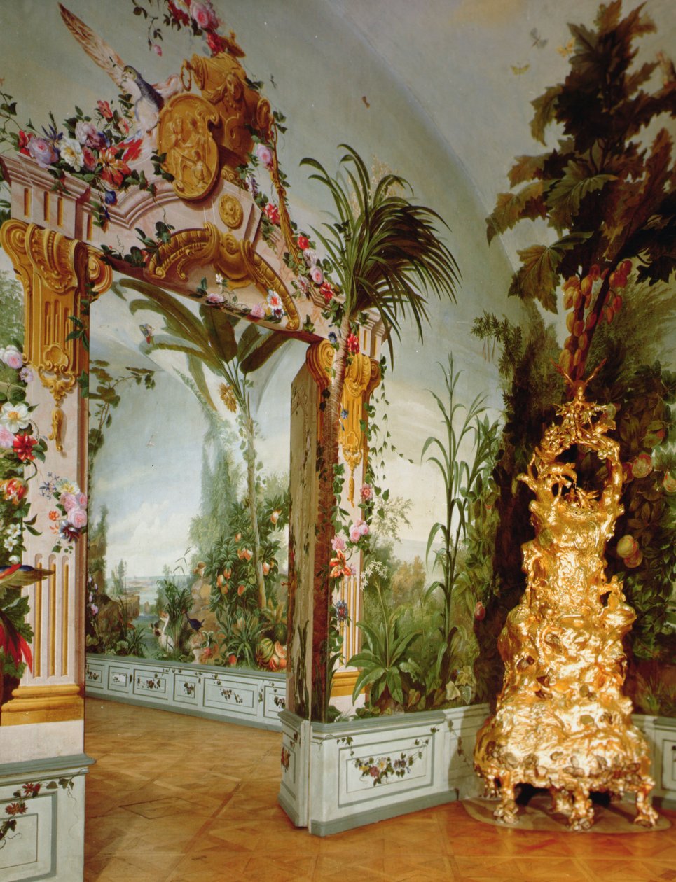 Os Bergl Apartments: decoração trompe l "oeil pintada por Johann Bergl, século XVIII de Johann Wenzel Bergl