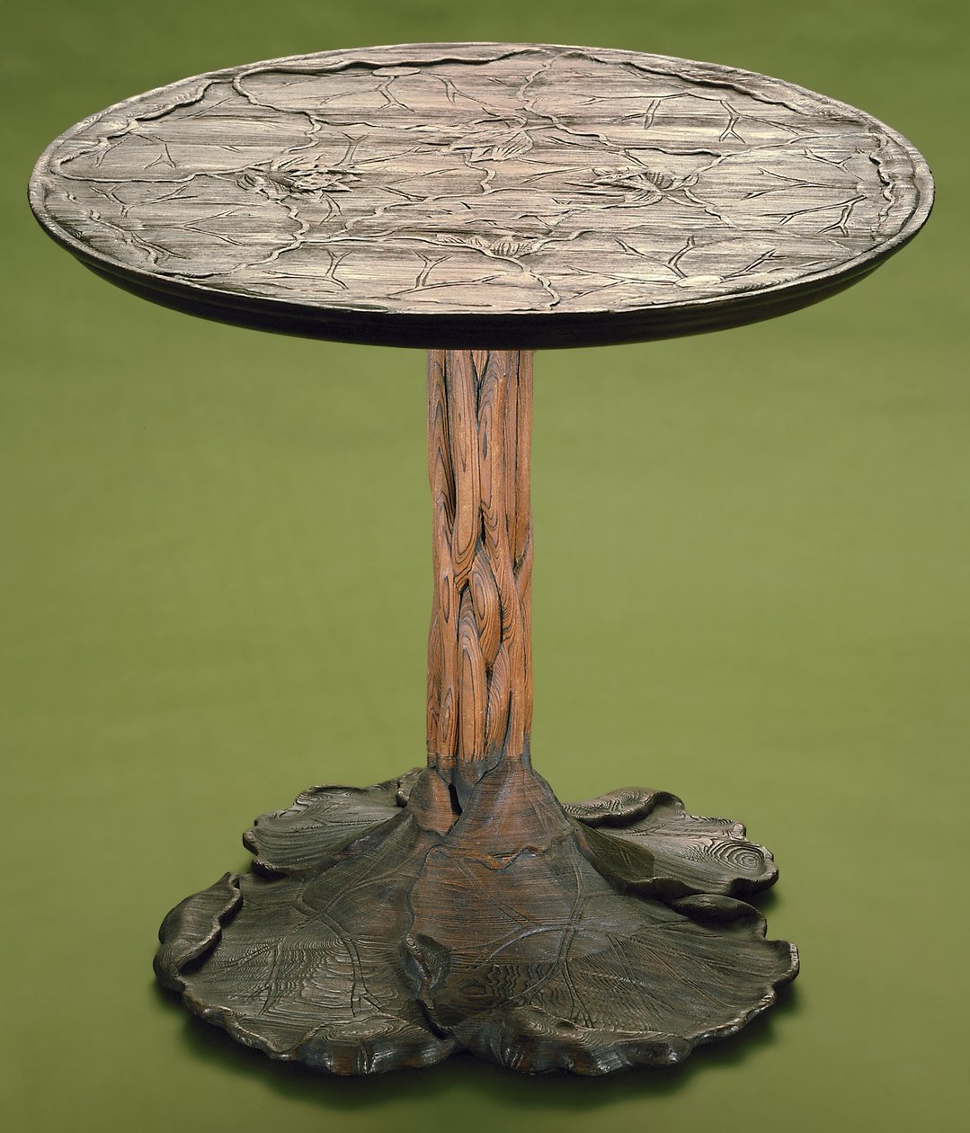 Lotus Table, c.1903-07 (madeira de cipreste) de John Scott Bradstreet