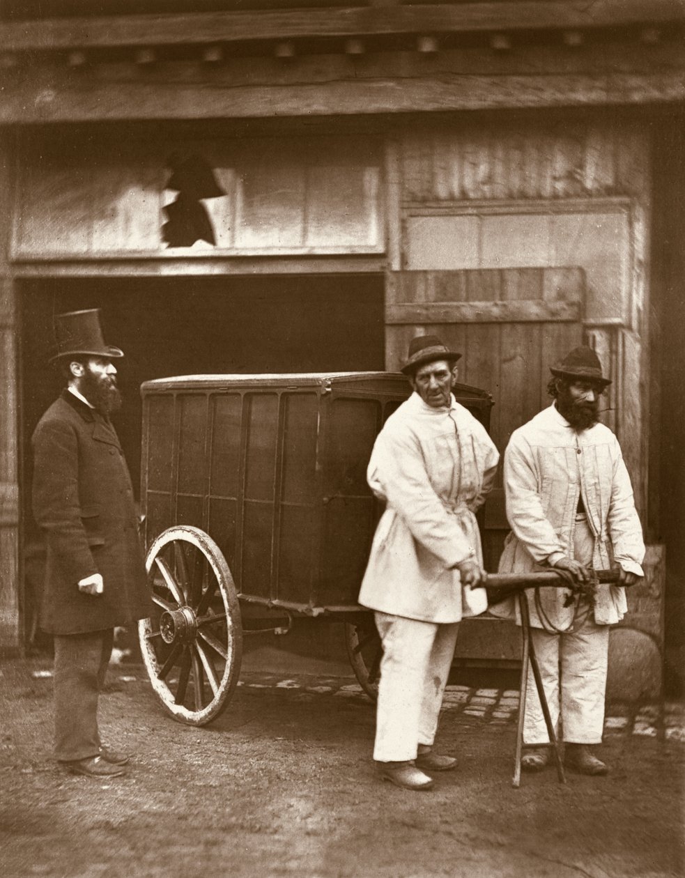 Desinfecção Pública, de &39;Street Life in London&39;, 1877-78 (woodburytype) de John Thomson