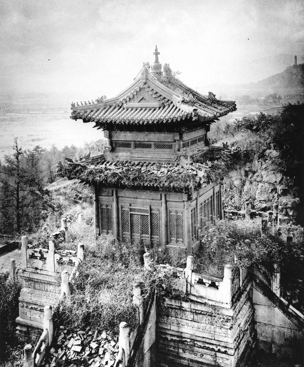O Pavilhão de Bronze de Baoyun no Palácio de Verão, Pequim, c.1867-72 de John Thomson