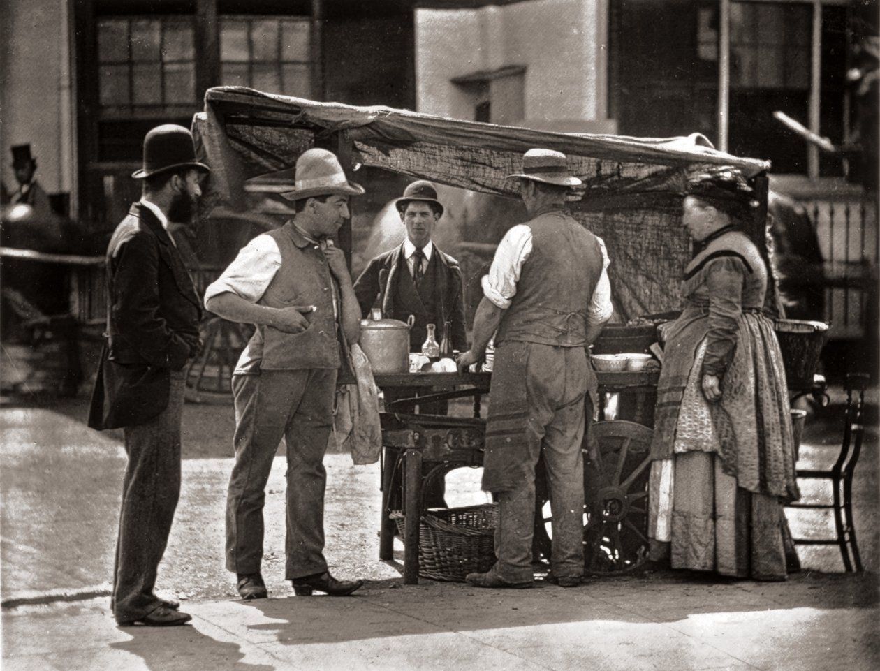 Os vendedores de frutos do mar, de "Street Life in London", de J. Thomson e Adolphe Smith, 1877 de John Thomson