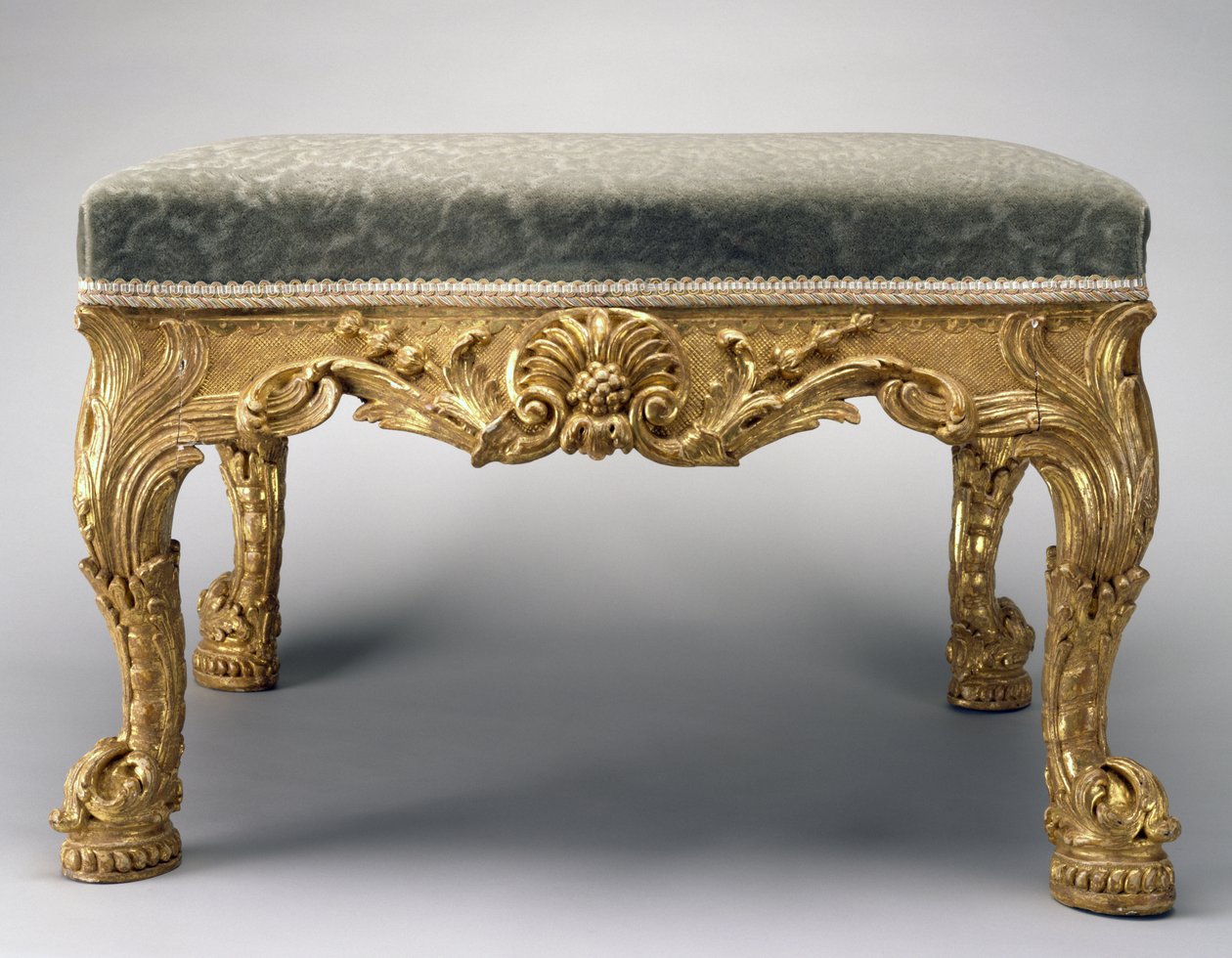 Banquinho para o Palm Room, Spencer House, Londres, c.1757 (lenha, douramento e estofamento) de John (attr.to) Vardy
