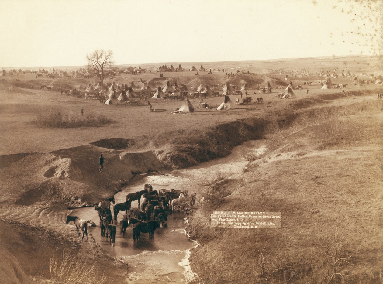 O grande acampamento índio hostil no Rio Brule, perto de Pine Ridge. de John C. H. Grabill