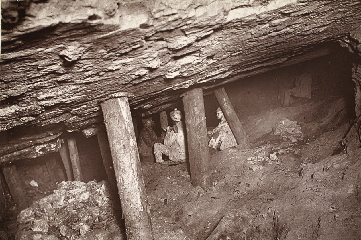 A 66, mina Blue Hills, ilustração de "Mongst mines and miners, ou Underground Scenes by Flash-Light" de J.C. Burrows e William Thomas, pub. 1893 (foto sépia) de John Charles Burrow