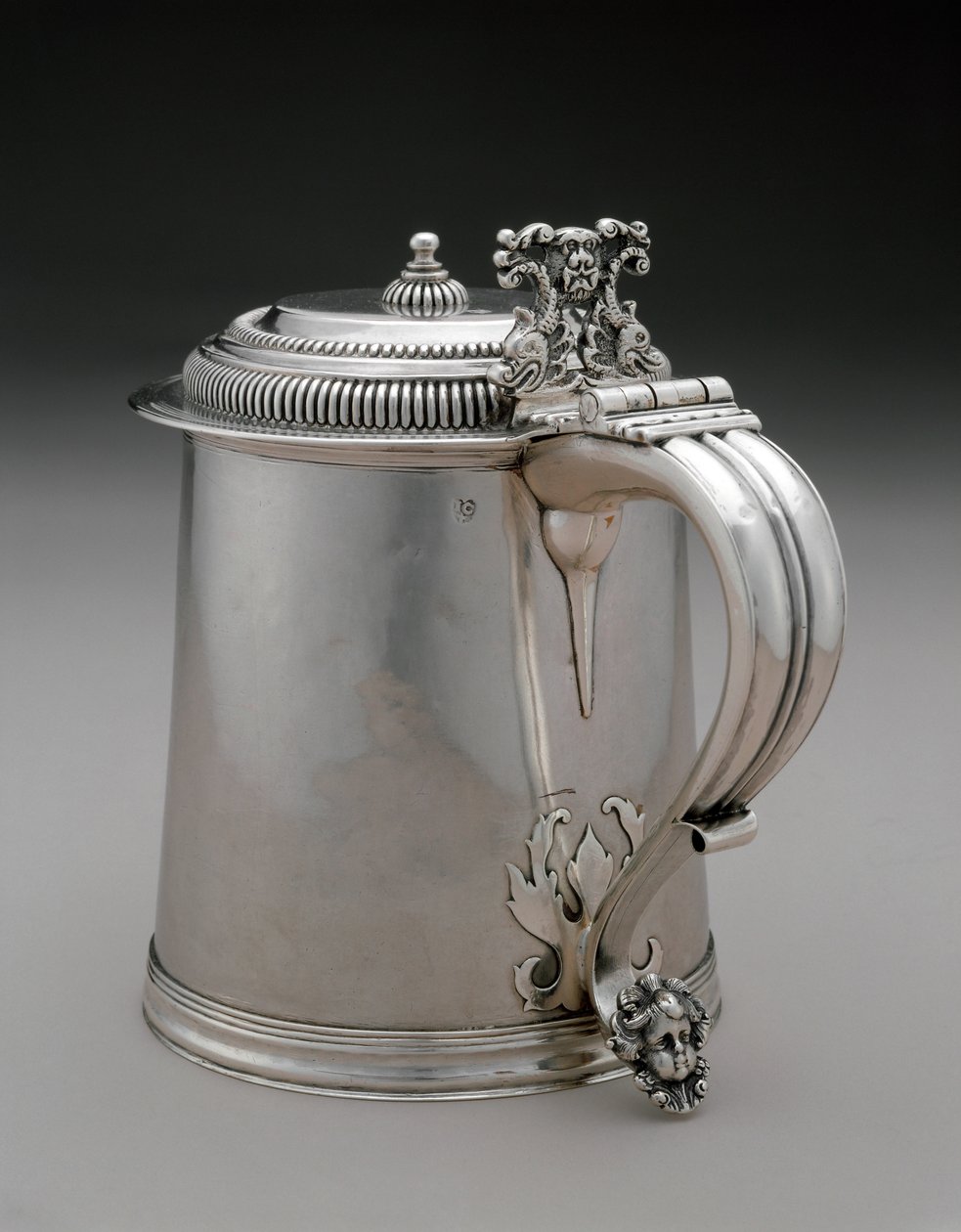 Tankard, 1695-1711 (prata) de John Coney