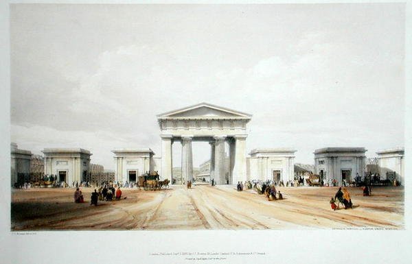 Pórtico de entrada, Estação Euston Grove, de 