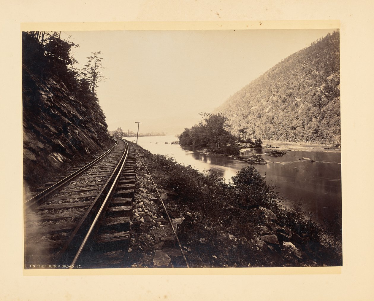 No rio French Broad, Carolina do Norte de John K. Hillers