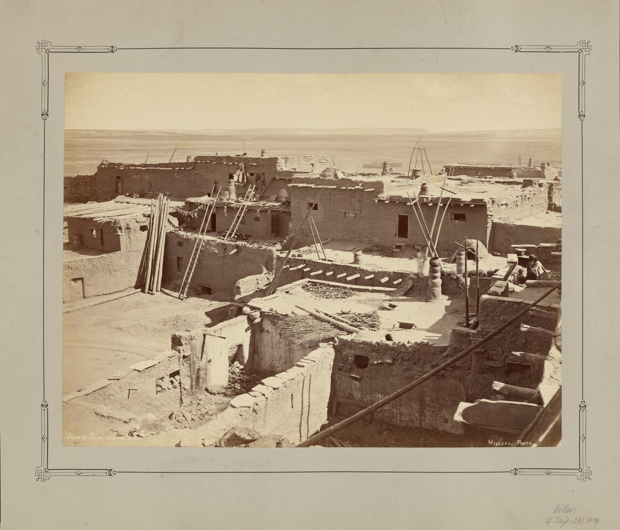 Vista em Zuni, olhando para sudeste de John K. Hillers