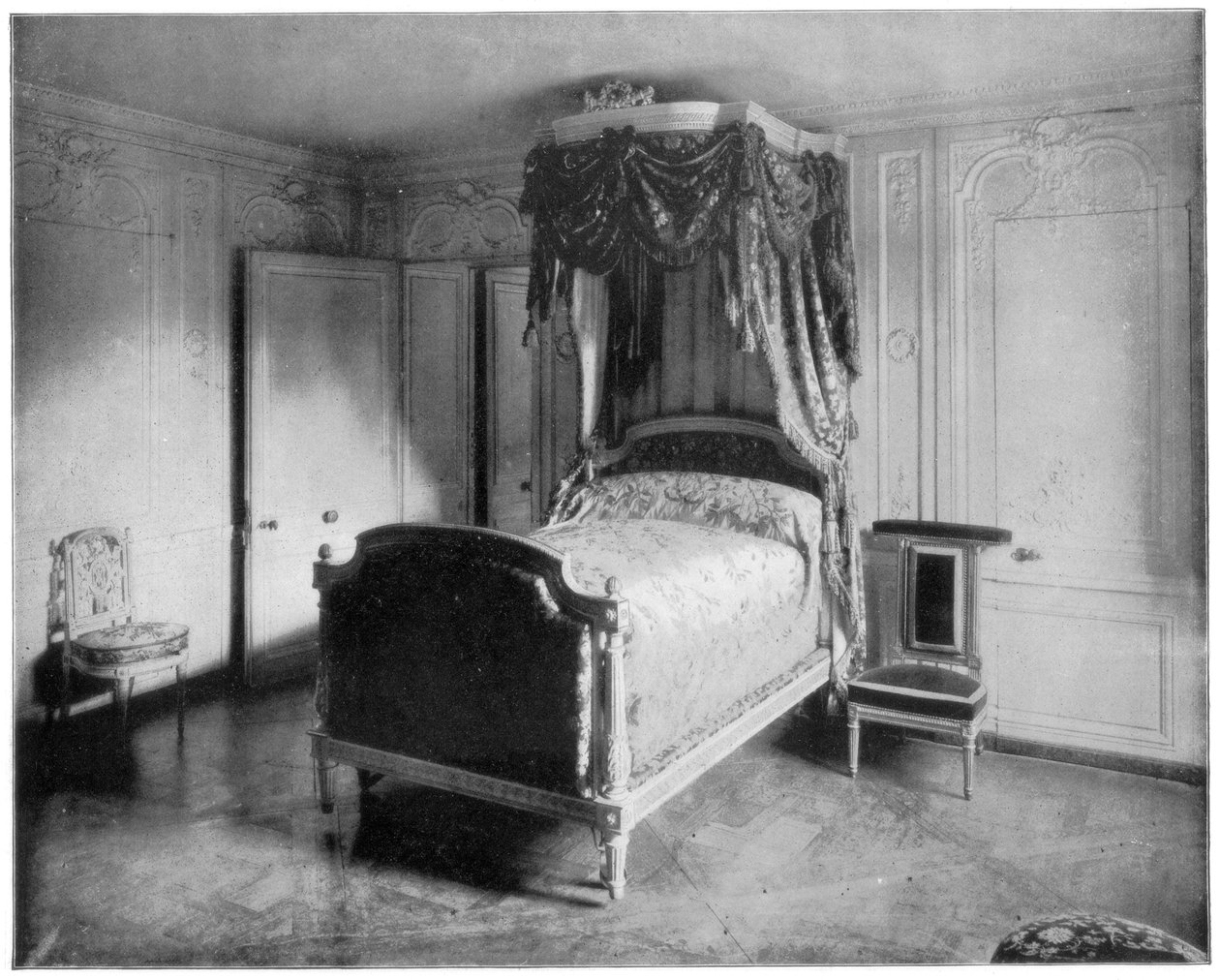 Boudoir de Maria Antonieta, Trianon, Versalhes, final do século XIX. de John L. Stoddard