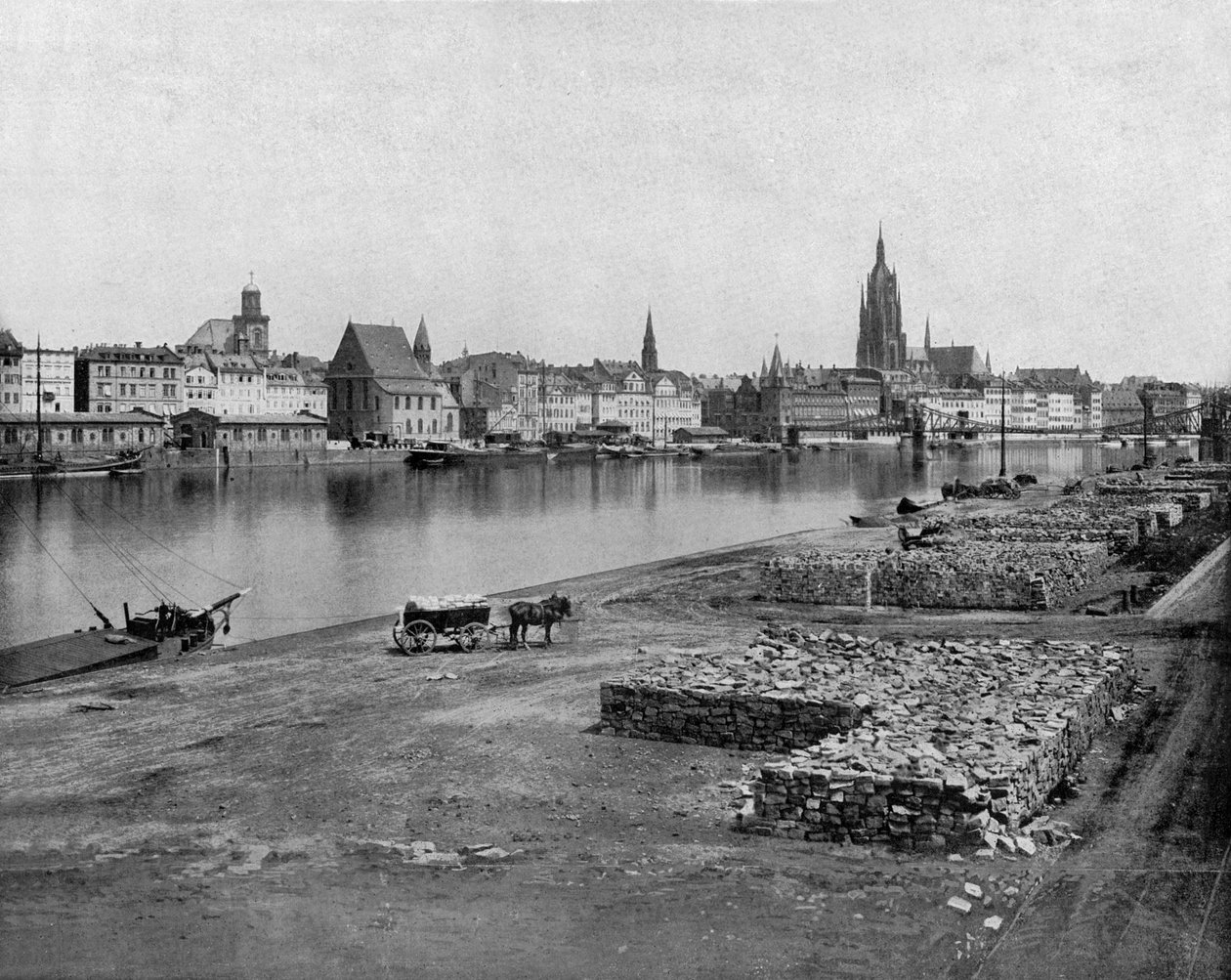 Frankfurt on the Mein na Alemanha, c. 1900 (foto a p/b) de John Lawson Stoddard