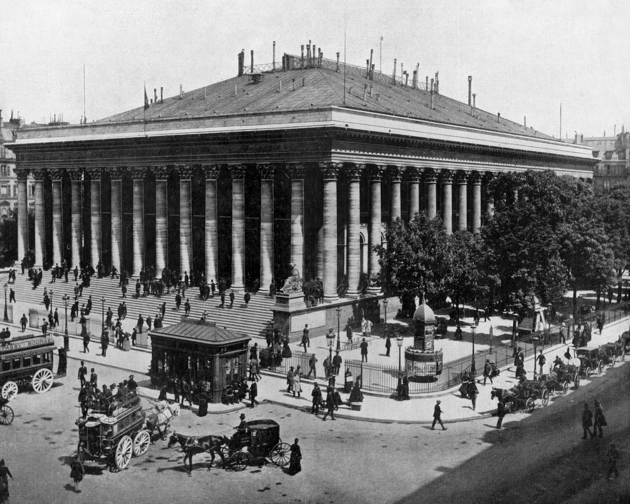 Bolsa de valores em Paris c. 1900 (foto a p/b) de John Lawson Stoddard
