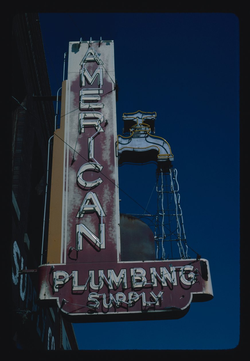 American Plumbing Supply sign, Des Moines, Iowa, EUA de John Margolies