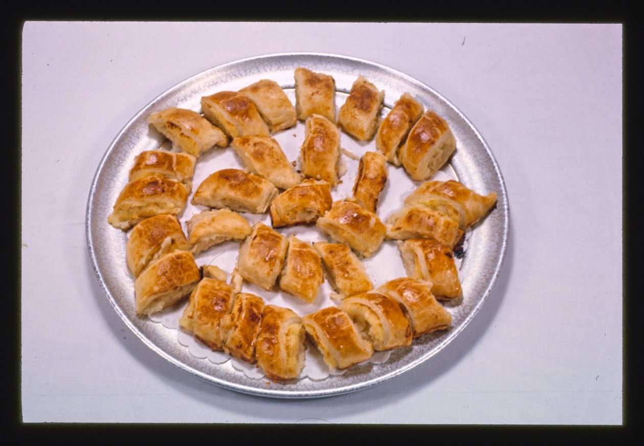 Knishes, Batata e Queijo, Menges Resort, Livingston Manor, Nova Iorque, EUA de John Margolies