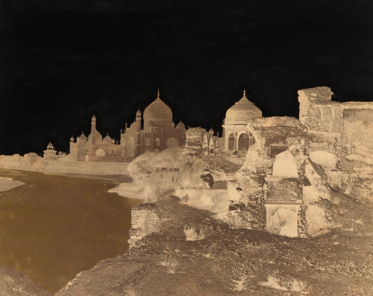 Taj Mahal visto do Oriente,c. 1858-1862 (foto) de John Murray