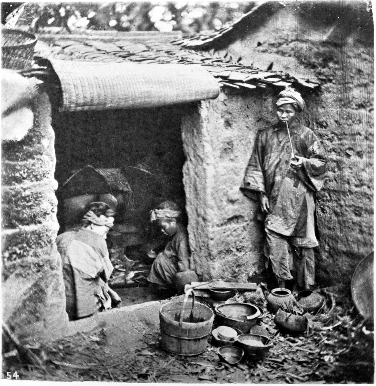 China, uma família simples, c.1870 (foto) de John Thomson