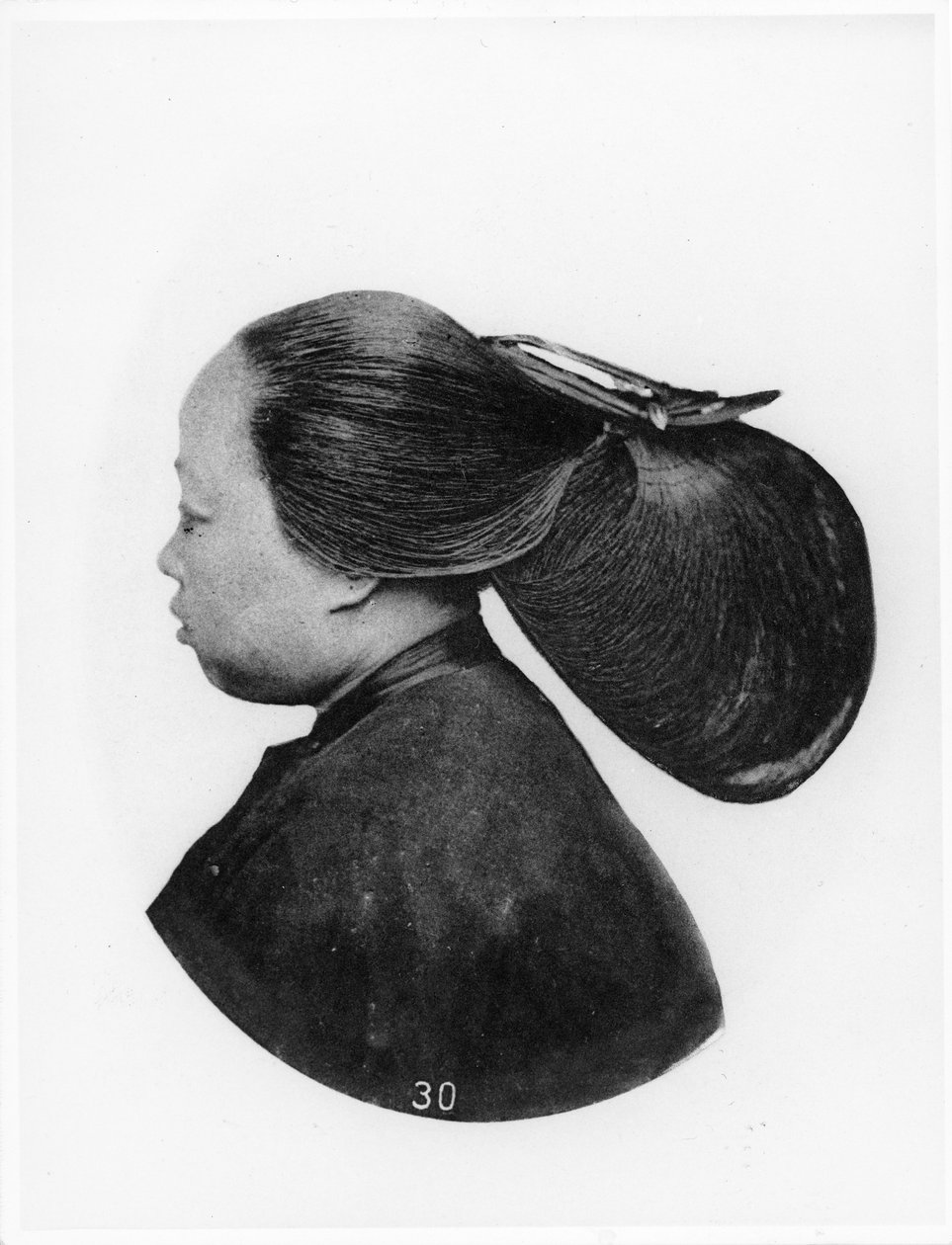 Penteado de uma mulher Ningpo, c.1867-72 de John Thomson