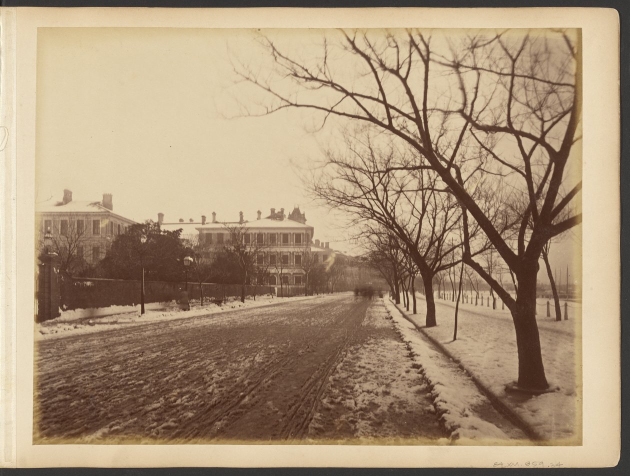 [Estrada com neve]. de John Thomson