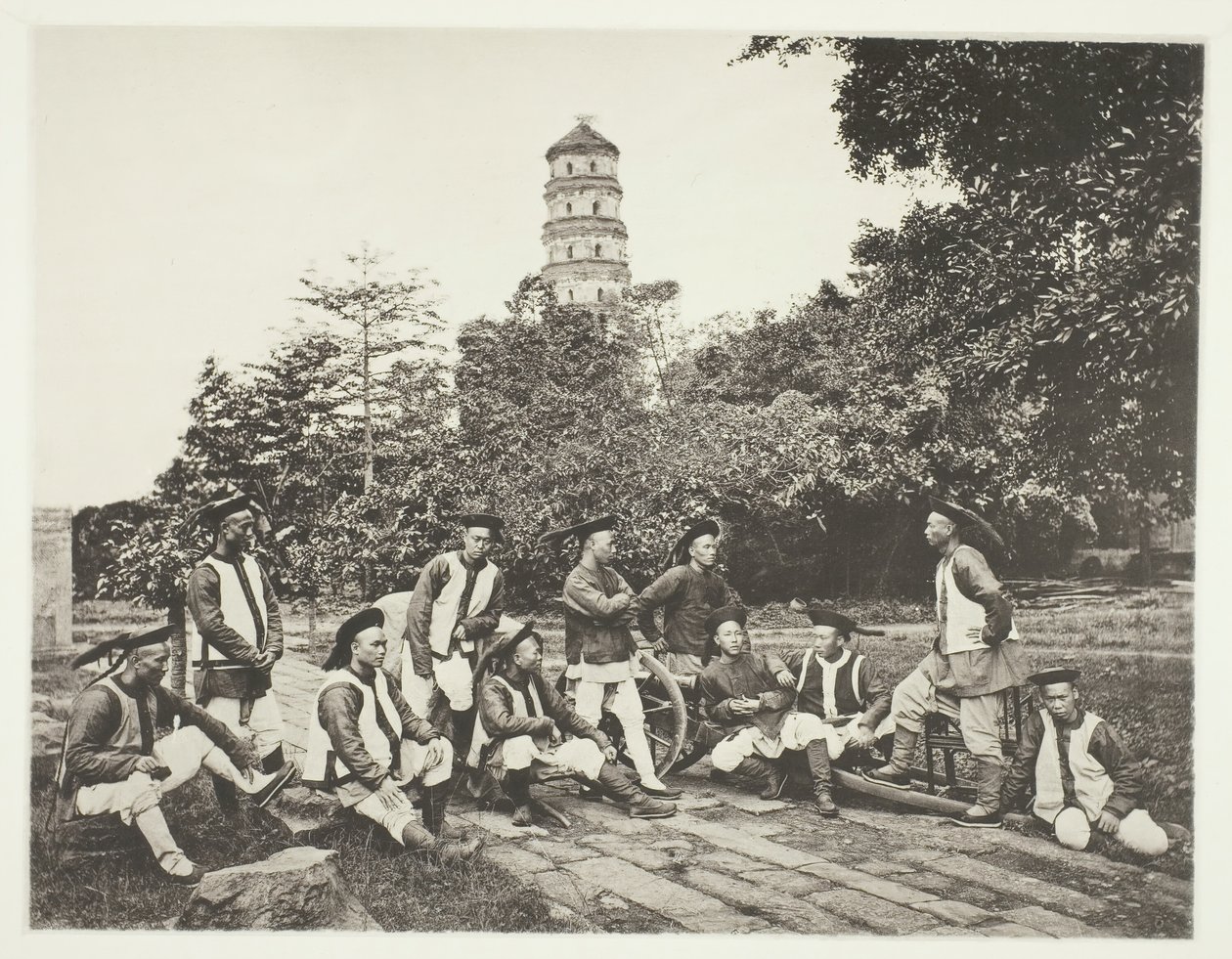 Tartar Soldiers, c. 1868. de John Thomson