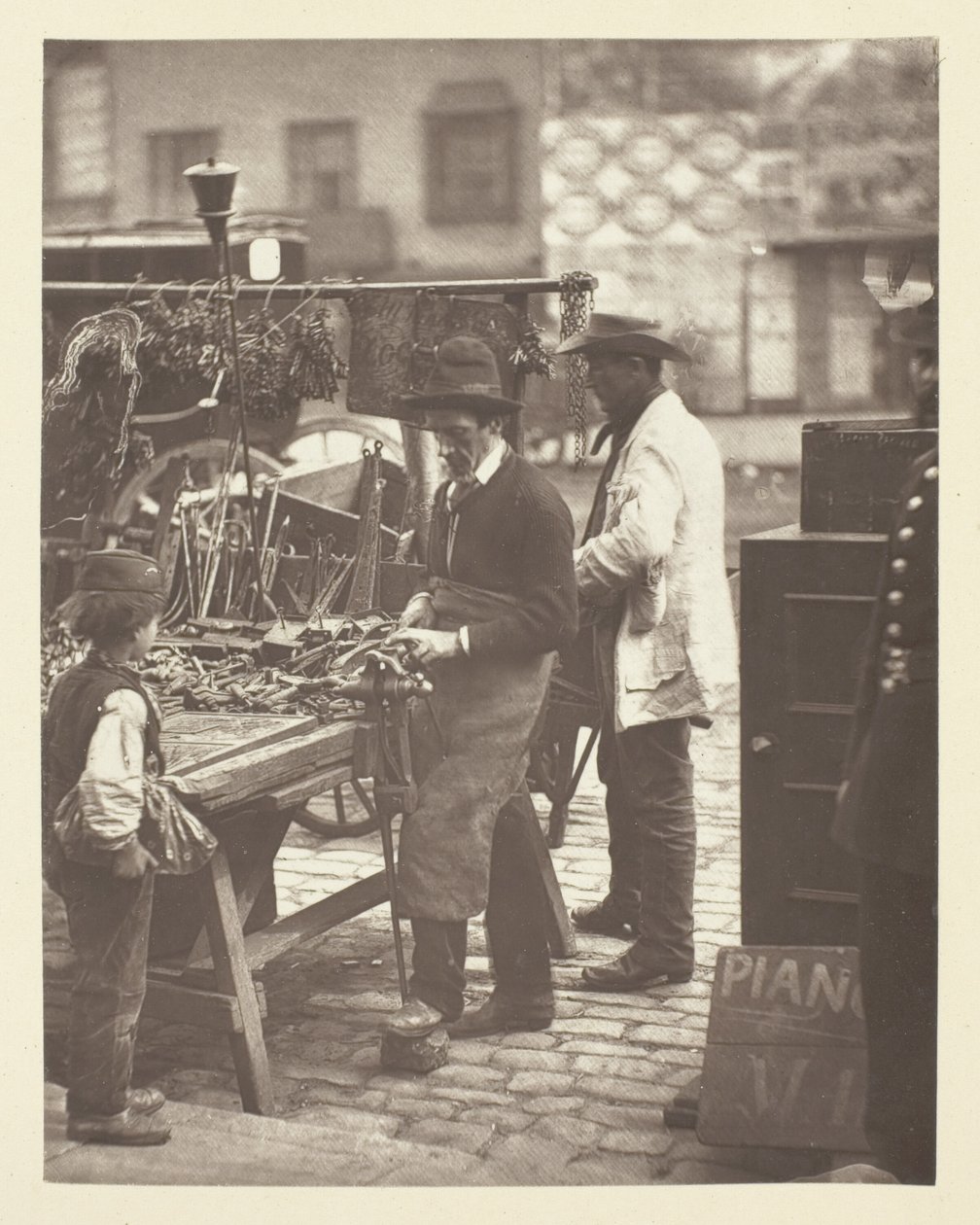 O serralheiro da rua de John Thomson