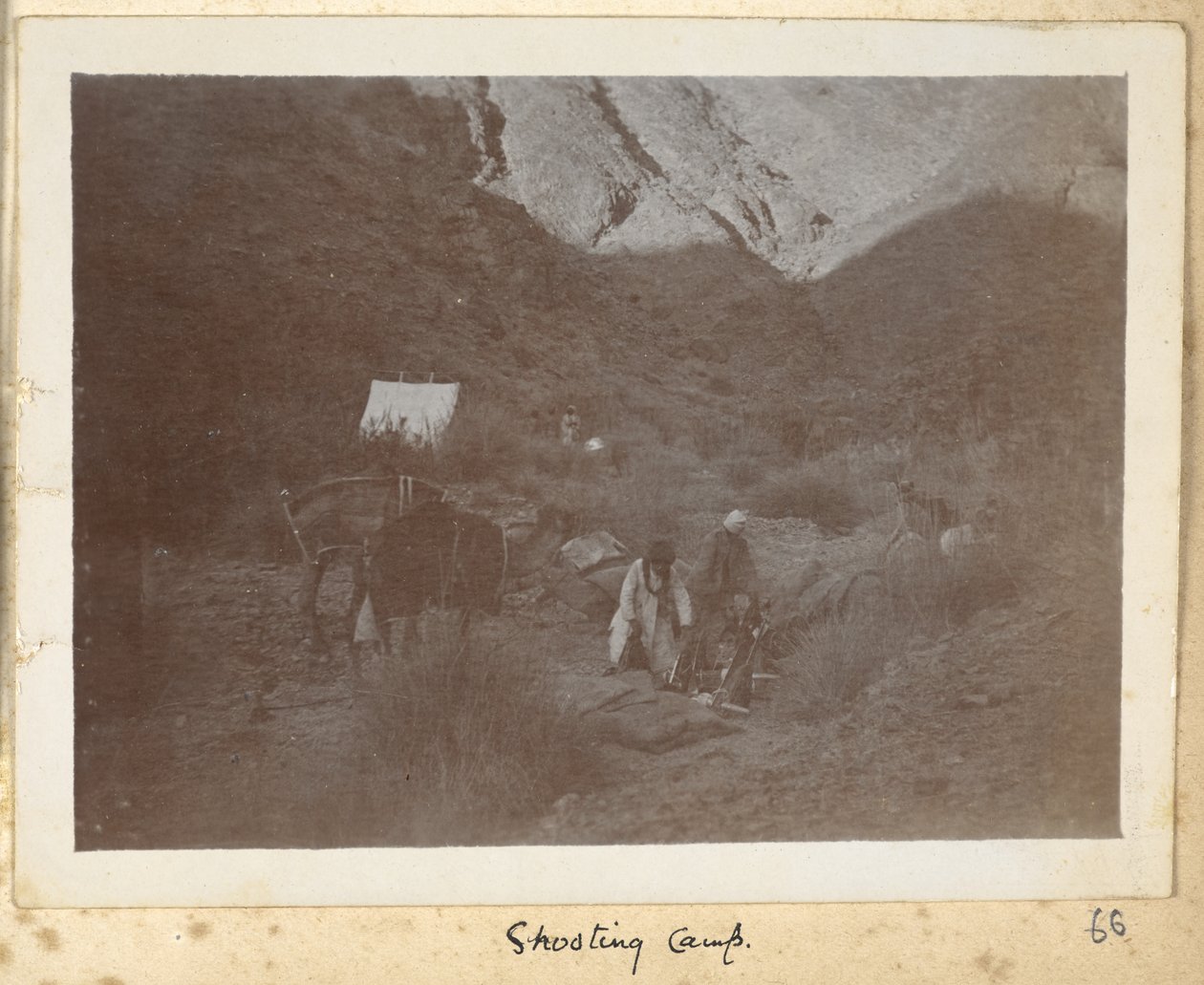 Província de Razavi Khorasan, Irã, c.1908 (foto em preto e branco) de John Williams Watson