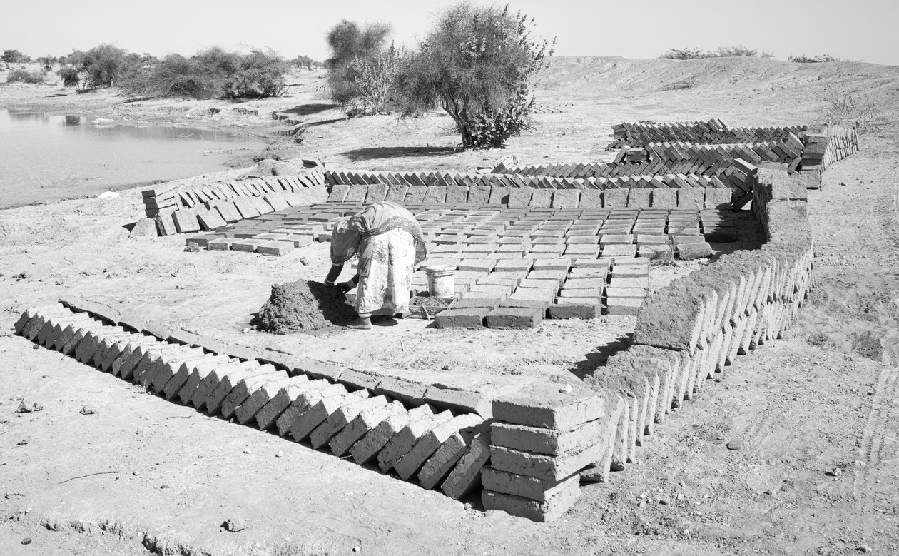 Fábricas de tijolos em Rajasthan, Índia, 2016 (foto) de Jon Nicholson
