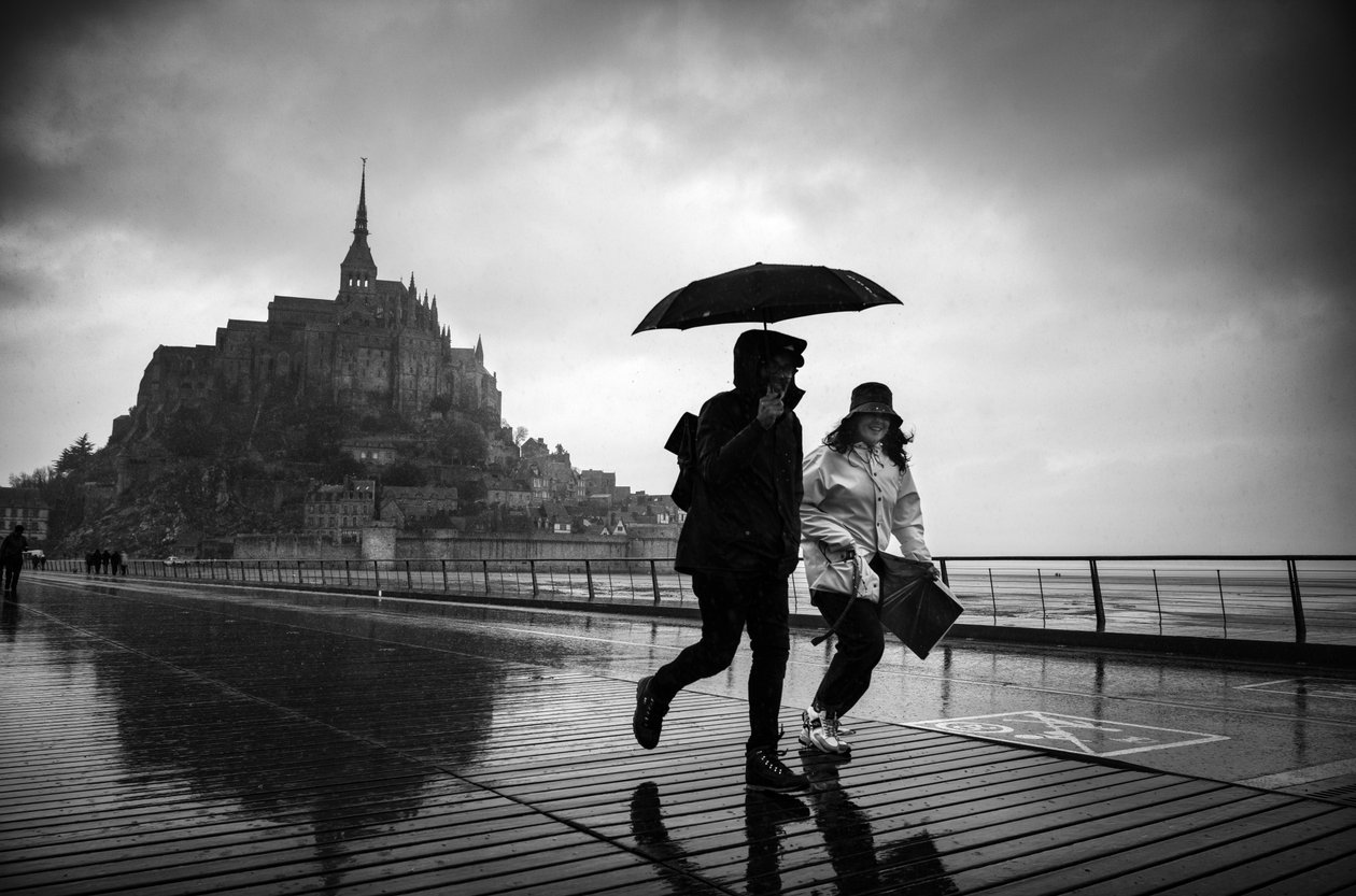 A caminho do Monte Saint Michel, 2022 (foto) de Jon Nicholson